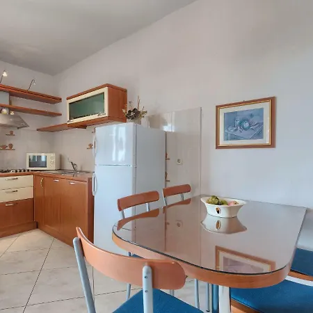Apartment Mareonda.3 *