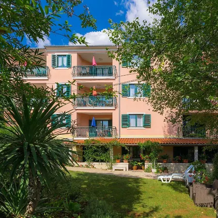 Apartment Mareonda.3 *